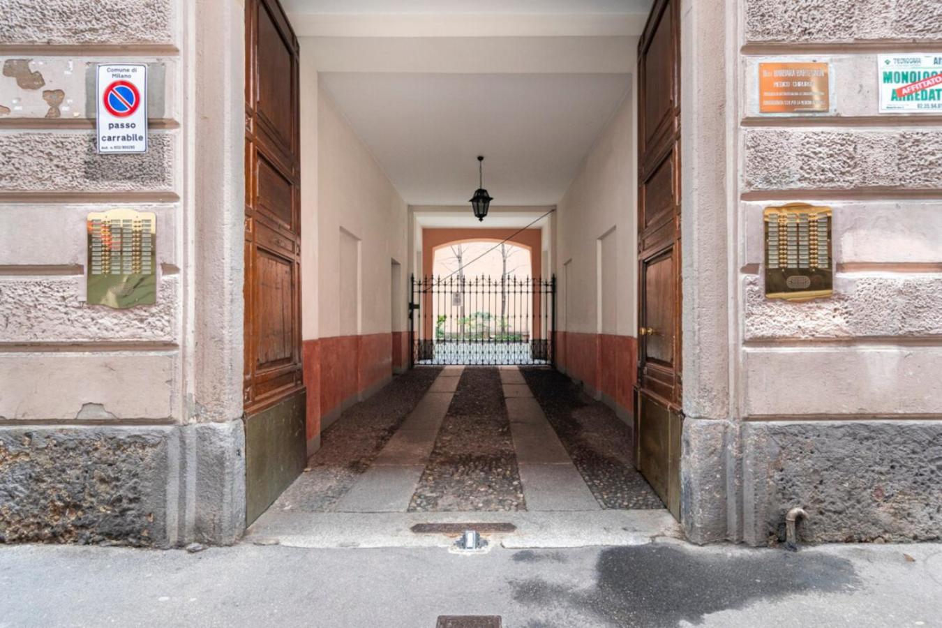 Stayeasy Pop Art Moscova - Brera & Downtown Walking Milano Exterior foto